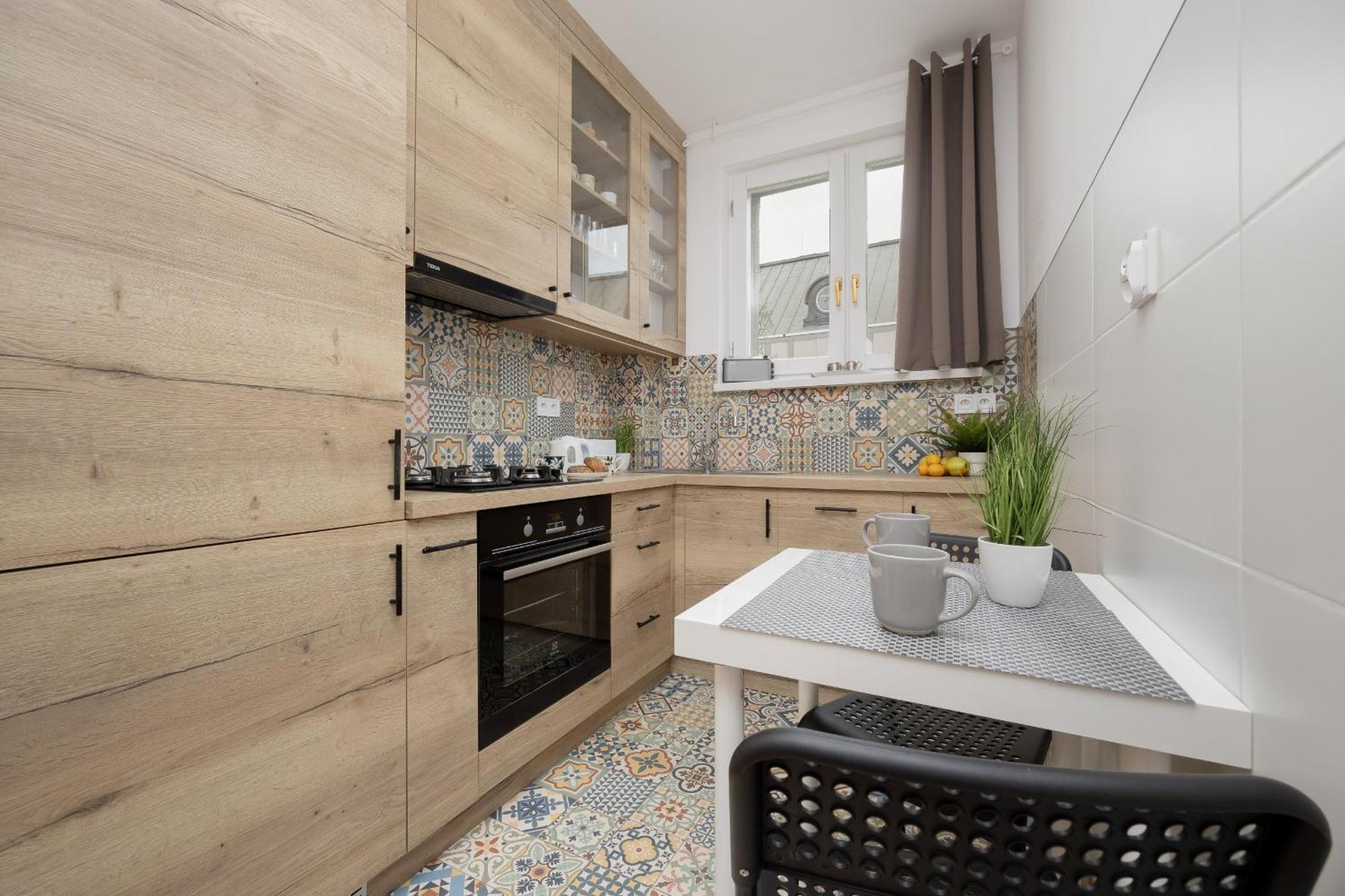 Charming For 4 People Located 650 M From The Old Town Of By Renters Leilighet *